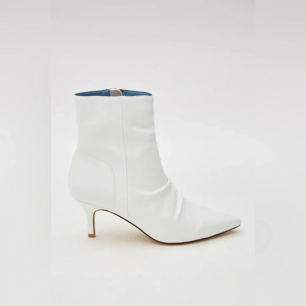 Jaggar White Pleated Leather Boots Kitten Heel Booties in Ivory NIB 37/39